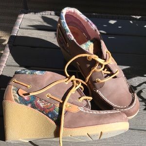 Sperry ankle boots in dark brown Sz 9